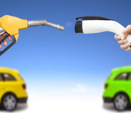 Fossil Fuels Vs Electric Vehicles