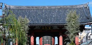 Sensoji Temple in Tokyo, credit JNTO